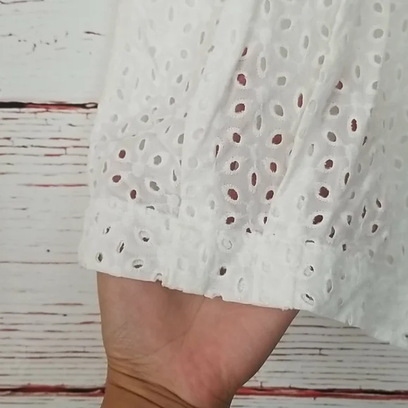 H&M // conscious collection white eyelet shorts - Picture 10 of 16